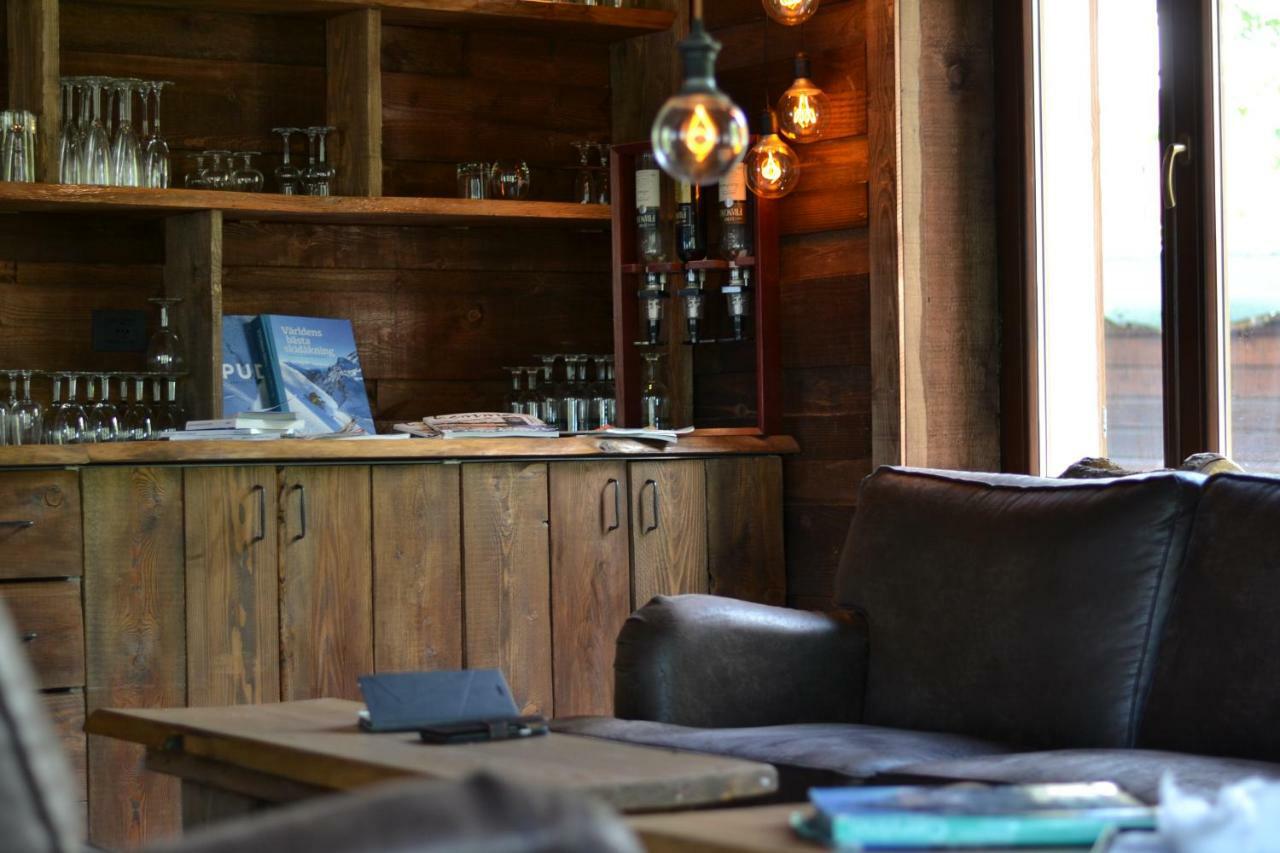 Hotell Millefiori- Alpine Event Lodge ヴァルトゥルナンシュ エクステリア 写真