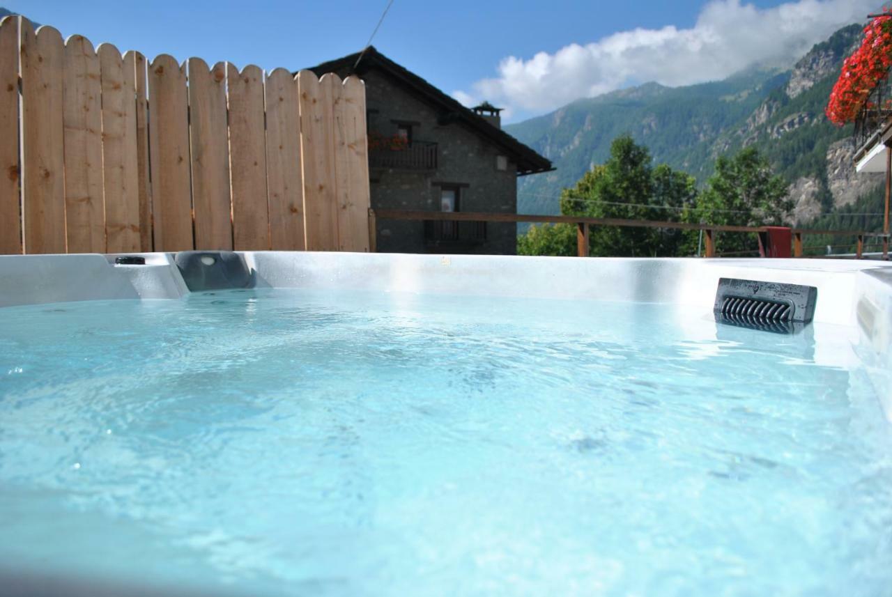 Hotell Millefiori- Alpine Event Lodge ヴァルトゥルナンシュ エクステリア 写真